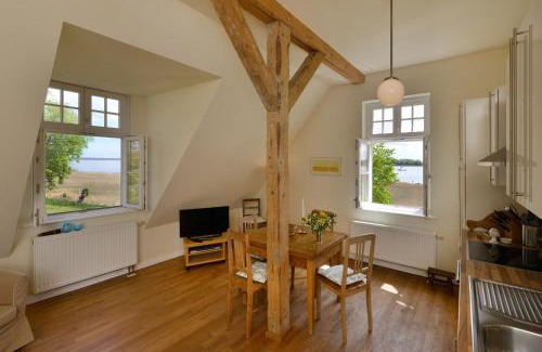 Grubnow Apartment | Ferienwohnung 5 mit Seeblick für 4 Personen