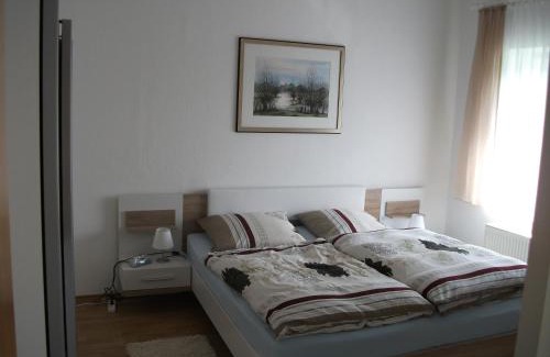 Rees Apartment | Ferienwohnung Am Bach