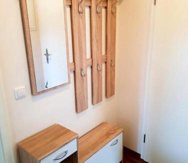 Laubegast Apartment | Ferienwohnung an der Elbfähre