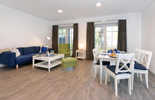 Ralswiek Apartment | Ferienwohnung Blaues Haus App 2 in Ralswiek