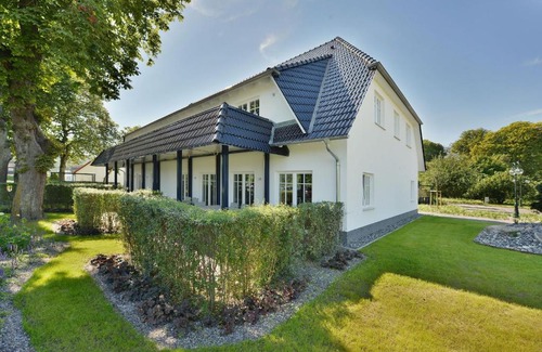 Ralswiek Apartment | Ferienwohnung Blaues Haus App 2 in Ralswiek
