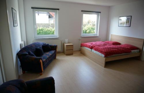 Rethwisch Apartment | Ferienwohnung Hahn