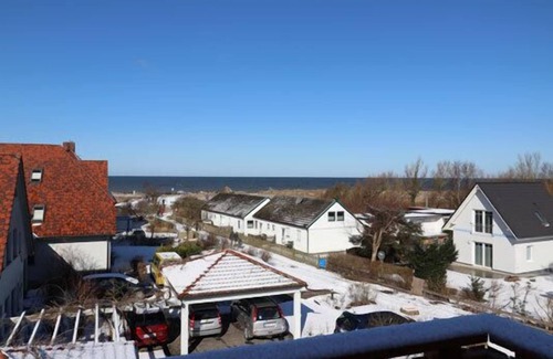 Ostseebad Wustrow Apartment | Ferienwohnung mit Balkon und Ostseeblick Direkt Hinter der Düne