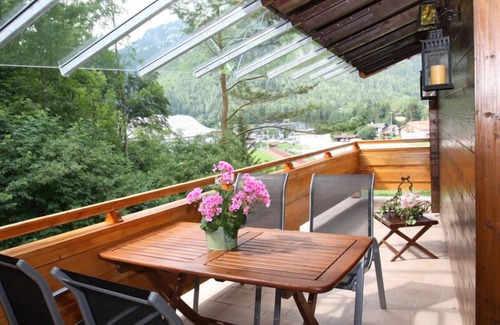 Inzell Apartment | Ferienwohnung für 3-5 Personen mit 2 Schlafzimmer je mit Bad/WC, großer Balkon, 79 m²
