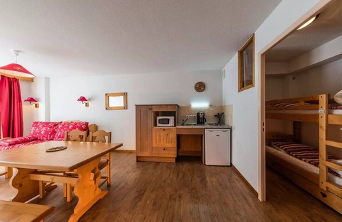 Abries Apartment | Ferienwohnung 2 Zimmer Corner Mountain 6 Personen