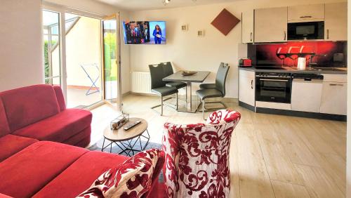 Karlshagen Apartment | Ferienwohnung Gartentraum mit tollem Rasengarten