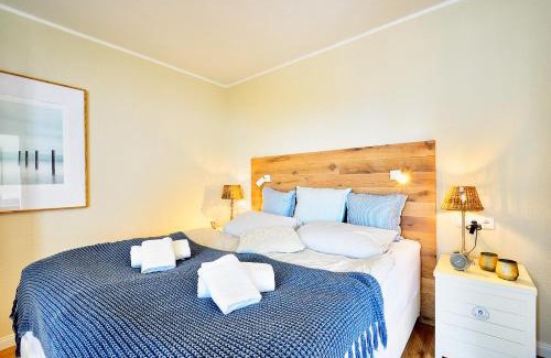Lauterbach Apartment | Ferienwohnung Hafenliebe, Villa Vilmblick mit Meerblick