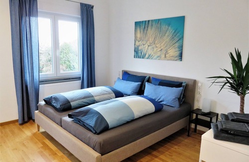 Weilheim Apartment | Ferienwohnung "Happy", 57qm, Balkon, 2 Schlafzimmer, max. 4 Personen