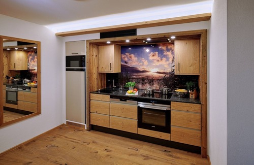 Chieming Apartment | Ferienwohnung Hirschauer Bucht, 1-5pers., 2 Sep. SZ, 2.og+dg, Balkon mit Weitblick