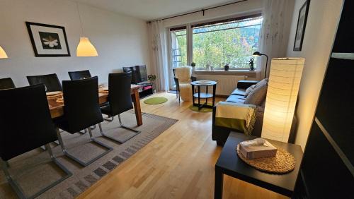 Hamelin Apartment | Ferienwohnung in zentraler und ruhiger Lage mit Balkon, fußläufig zur Innenstadt