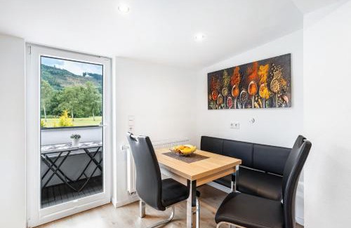 Saalhausen Apartment | Ferienwohnung Kurparkblicksauerland