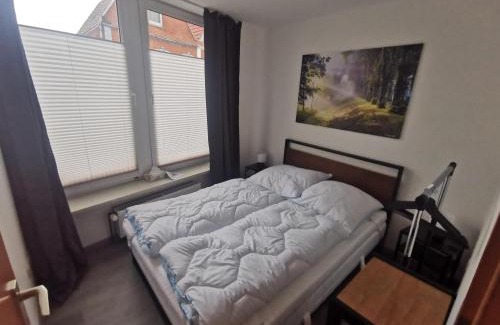 Emden Apartment | Ferienwohnung Lüttje Delftblick