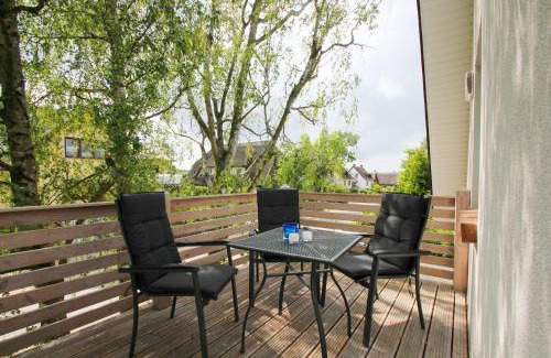 Putbus Apartment | Ferienwohnung Liesi FeWo OG - Balkon, ruhige Lage