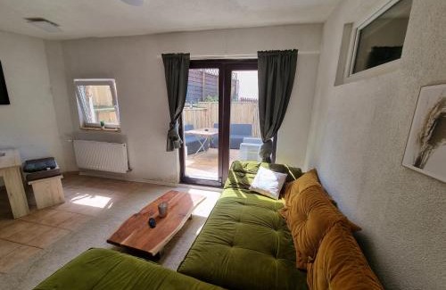 Ahnatal-Weimar Apartment | Ferienwohnung/Monteurwohnung Altes Café
