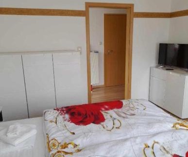 Rhauderfehn Apartment | Ferienwohnung Rosenhaus