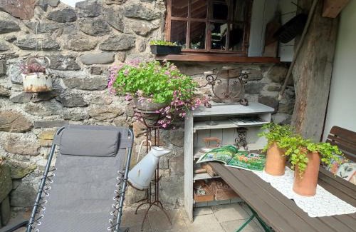 Bilstein Apartment | Ferienwohnung Sauerland Burgfenster