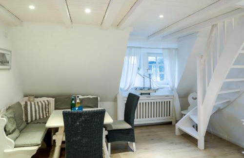 Wrixum Apartment | Ferienwohnung Silbermoewe Herrenhof