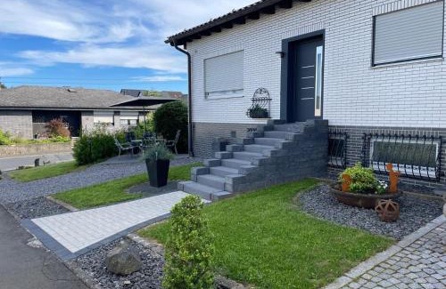 Kelberg Apartment | Ferienwohnung Steinstraß Nähe Nürburgring