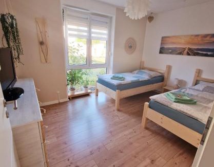 Topchin Apartment | Ferienwohnung Sunny 1