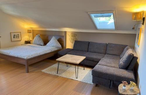 Hauzenberg Apartment | Ferienwohnung WaldGlück mit Pool & Sauna