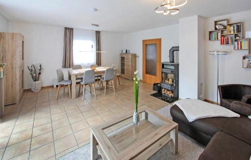 Warthe Apartment | Ferienwohnung Warthe