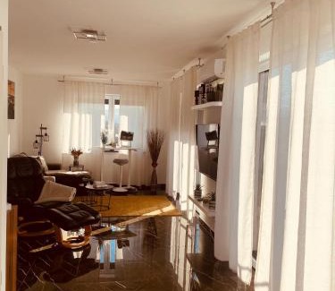 Grossheppach Apartment | Ferienwohnung-Weinstadt