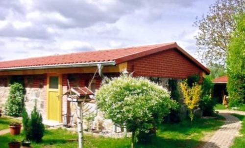 Buelow Apartment | Ferienwohnungen am Malchiner See