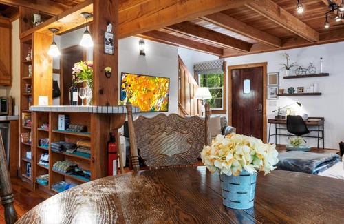 Guerneville House | Fern Woods - Hot Tub Redwoods Dog Friendly
