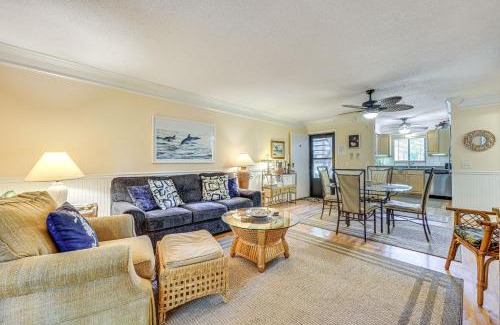 Fernandina Beach Apartment | Fernandina Beach Condo with Pool and Path to Beach!