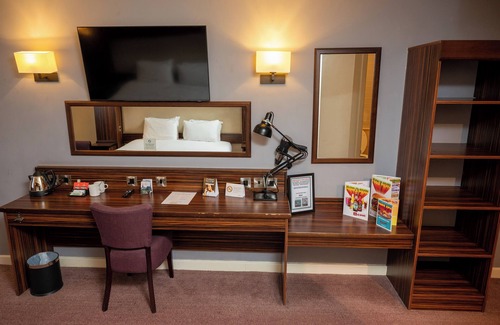 Blackburn Hotel | Fernhurst Lodge by Greene King Inns
