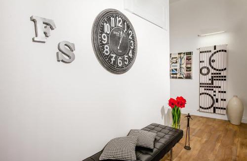 Murat Town Bed & Breakfast | Ferrari Suite