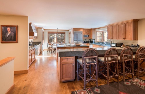 Elkhorn House | Festive Availability! Captivating Historic Cottage with Majestic Views, Close to Sun Valley Village
