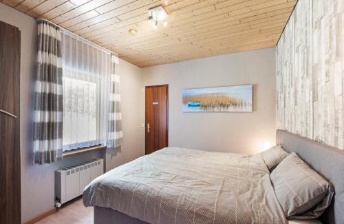 Feusdorf House | Feusdorf Forest Bungalow, cleaning included