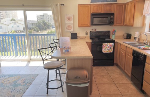 Gulf Shores Condo | Few summer dates available! Pet friendly and .1 mile to beach!
