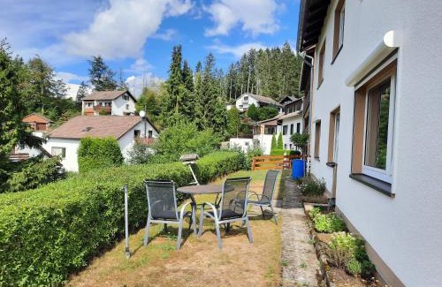 Bad Grund Apartment | FeWo mit Terrasse für 4-5 Personen mit Schwimmbad + Sauna