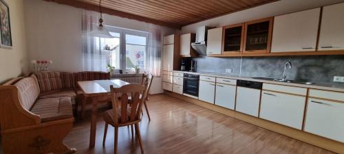 Hahnbach Apartment | FeWo Süß