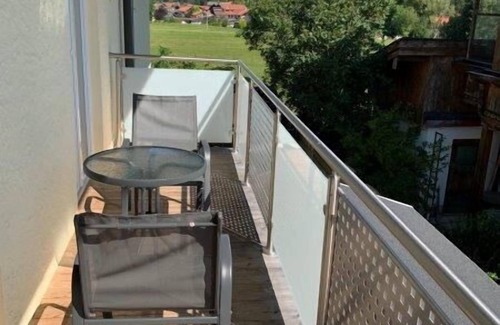 Ruhpolding Apartment | Fewo Sonnleitner 2 Balkone, Bergblick, 1schlafz., Wohn-schlafz., Küche, Wlan, Max. 5 Pers