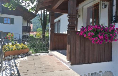 Unterammergau Apartment | FeWo Steckenbergblick/Gästecard