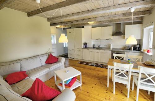 Husby House | fewo1846 - Rotes Haus - idyllisch gelegenes Haus mit 2 Schlafzimmern und großem Grundstück