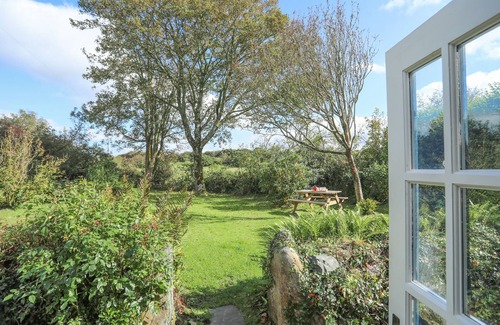 Bodorgan Cottage | Ffrwd Cottage