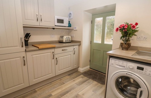 Bangor Cottage | FFRWDD GALED ISAF, character holiday cottage in Tregarth