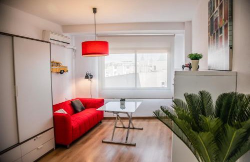 Parque Alcosa Apartment | FIBES Apart Loft by Valcambre