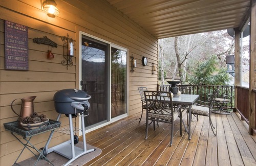 Whittier Condo | Fido Friendly Luxury Condo in Country Club setting With Amenities