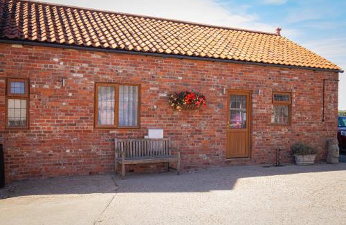 Alford Villa | Field Farm Holiday Cottages and Glamping