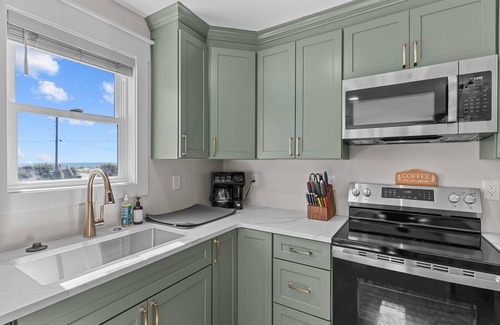 North Topsail Beach House | Field of Dreams #177 - 3BD Beach Cottage, Pet-Friendly & Steps from the Ocean