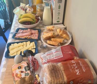 Dromore Bed & Breakfast | Field View