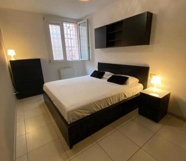 Bolognina Apartment | Fiera Living - Bologna Station - Free Parking