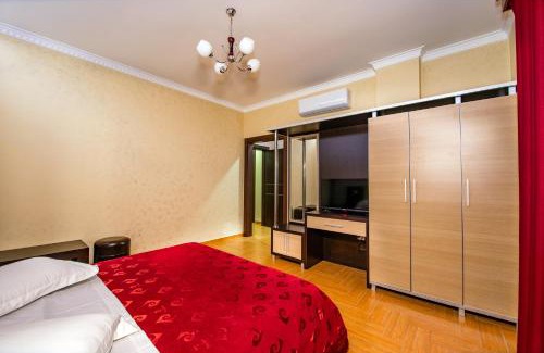 Mbrostar-Urë Hotel | Fieri International Hotel