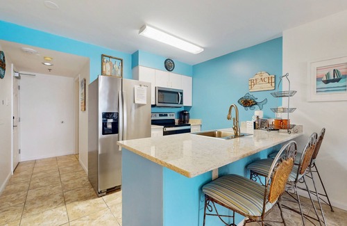 Orange Beach Condo | Fifth-Floor Getaway in Beachfront Resort w/Free WiFi, Central AC, Shared Pool