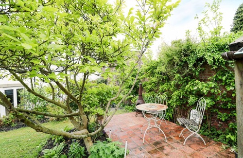 Ripon Cottage | FIGGY COTTAGE, pet friendly, with a garden in Ripon